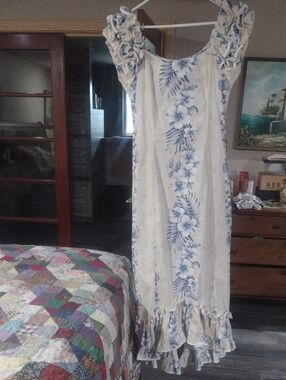 Floral Ruffle Sleeve Maxi Dress in Cream and Blue